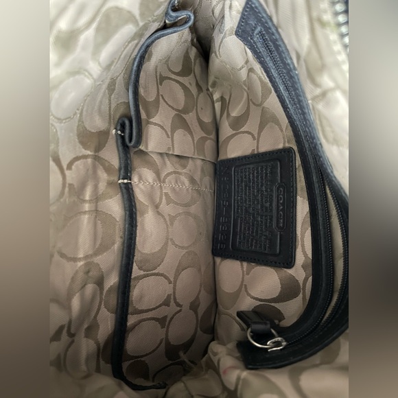 Coach Handbag - Picture 7 of 8